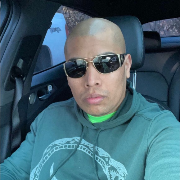 Meet your Posher, Hugo - Picture 1 of 1